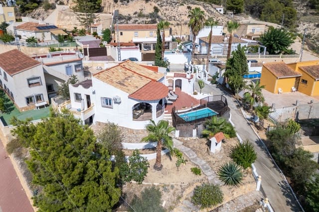 3 bedroom Villa for sale in Orxeta with pool garage - € 325,000 (Ref: 9157831)