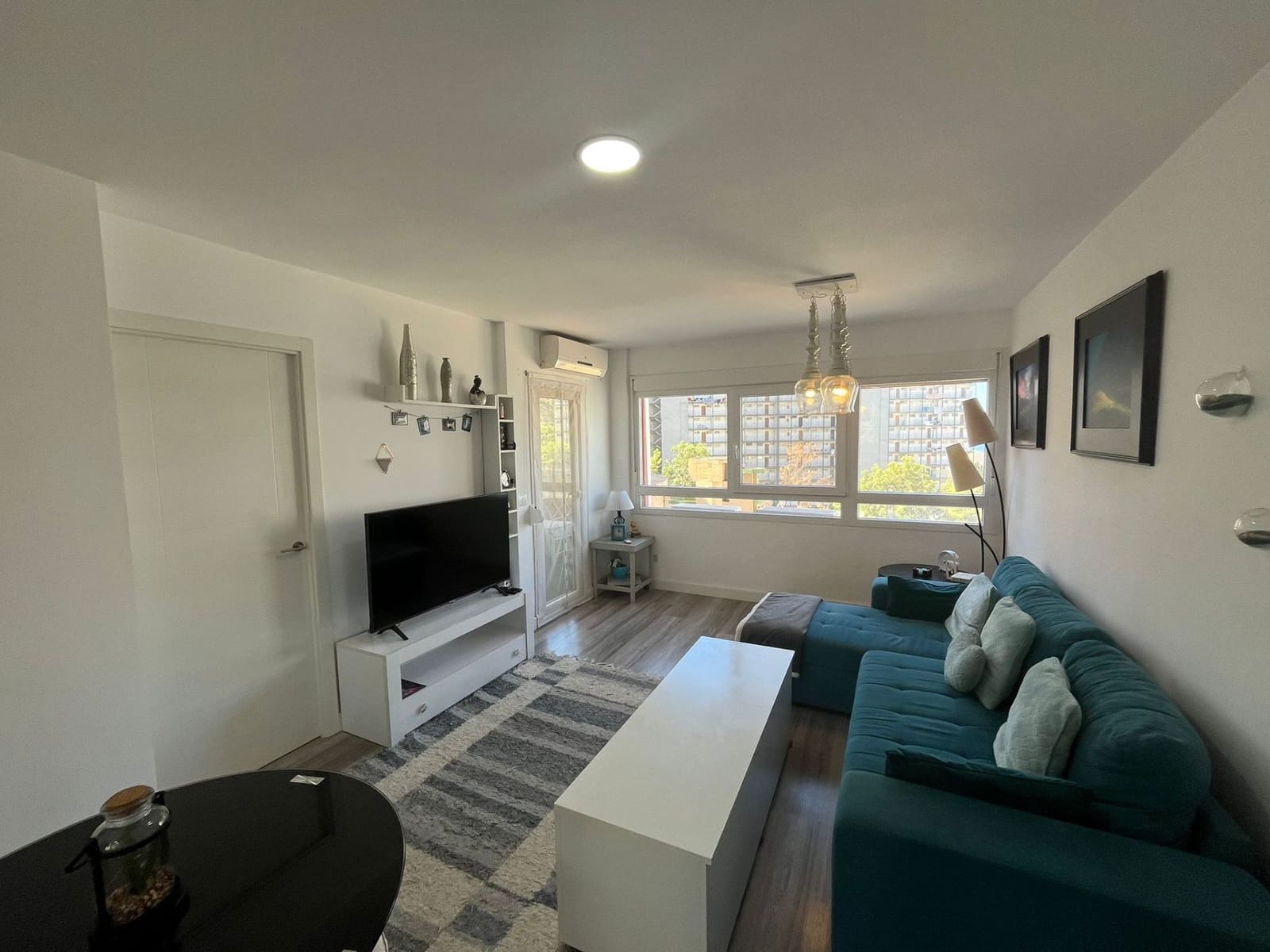 2 bedroom Apartment for rent in Benidorm with pool - € 1,100 (Ref: 9200290)