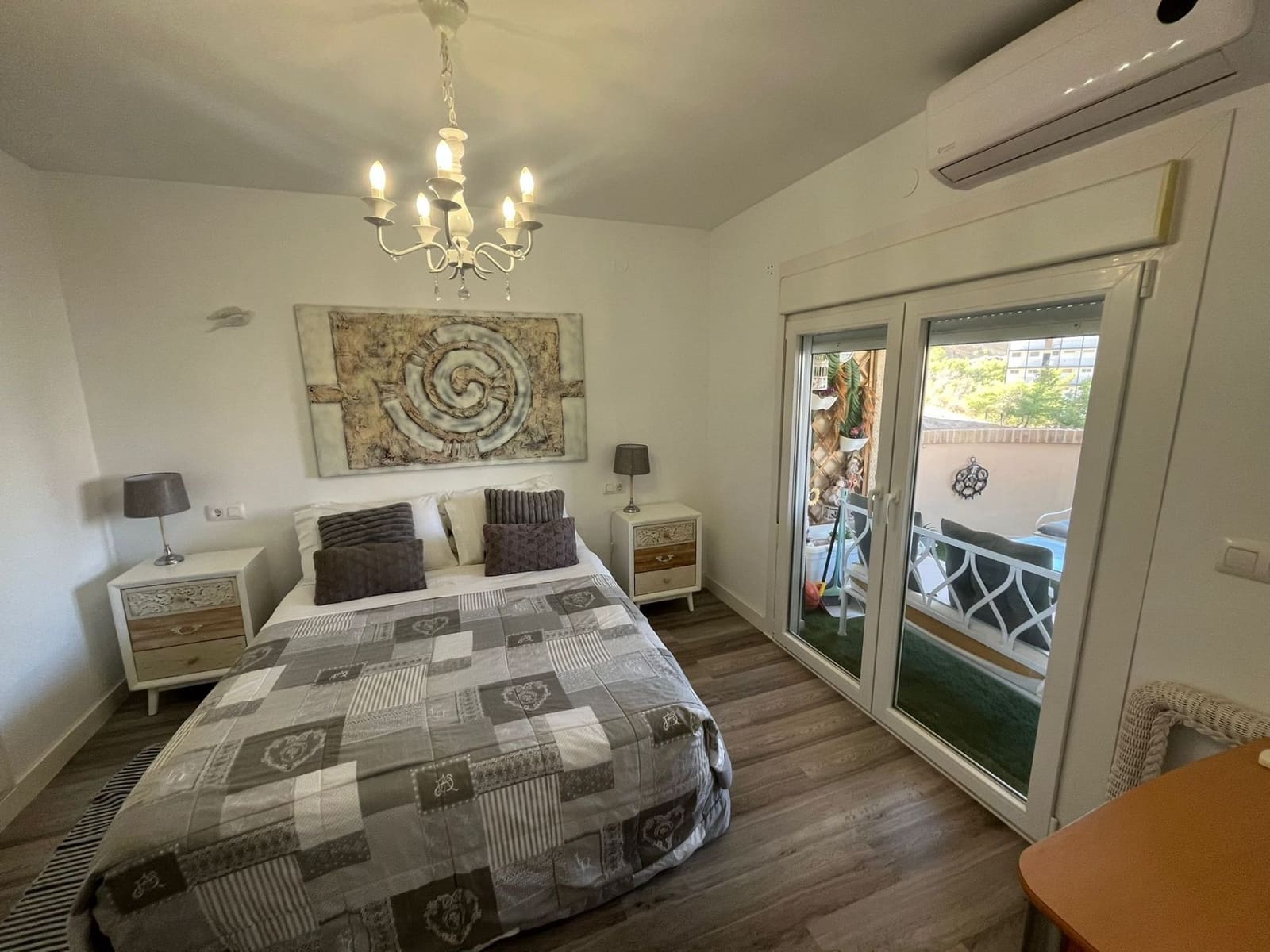 2 bedroom Apartment for rent in Benidorm with pool - € 1,100 (Ref: 9200290)