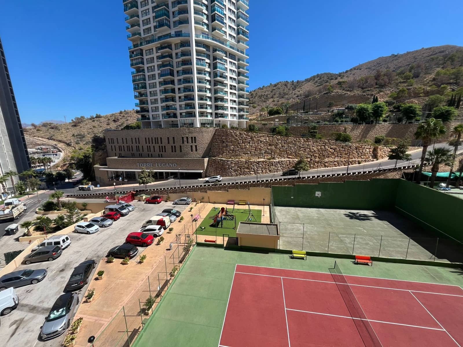 2 bedroom Apartment for rent in Benidorm with pool - € 1,100 (Ref: 9200290)