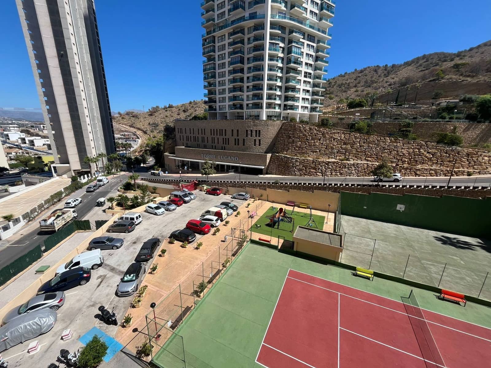 2 bedroom Apartment for rent in Benidorm with pool - € 1,100 (Ref: 9200290)