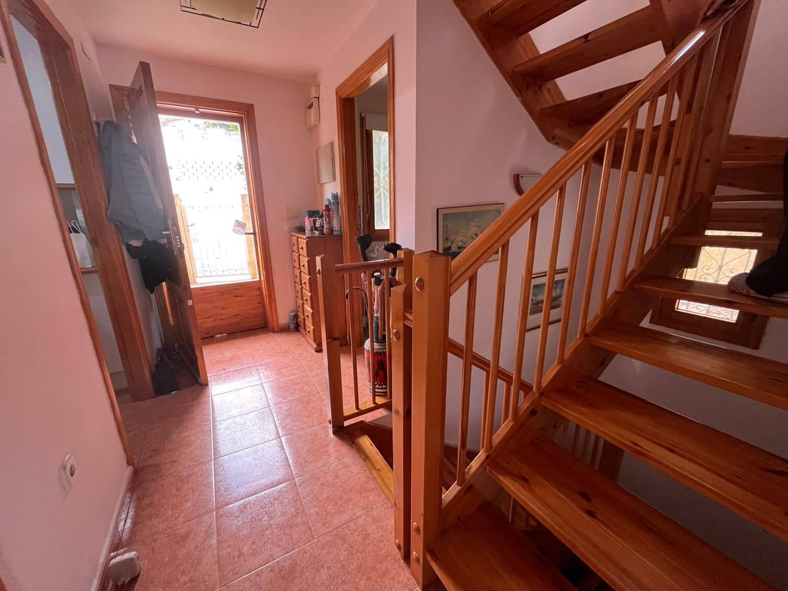 4 slaapkamer Villa te koop in Relleu met zwembad garage - € 219.000 (Ref: 9232378)