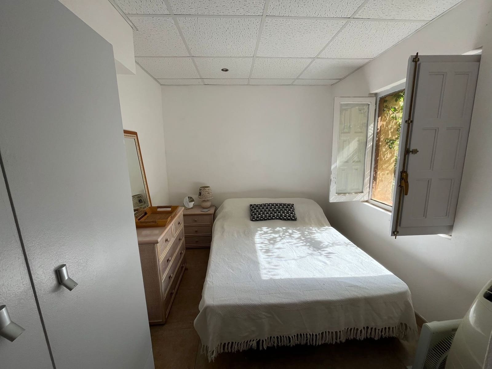 4 slaapkamer Villa te koop in Relleu met zwembad garage - € 219.000 (Ref: 9232378)