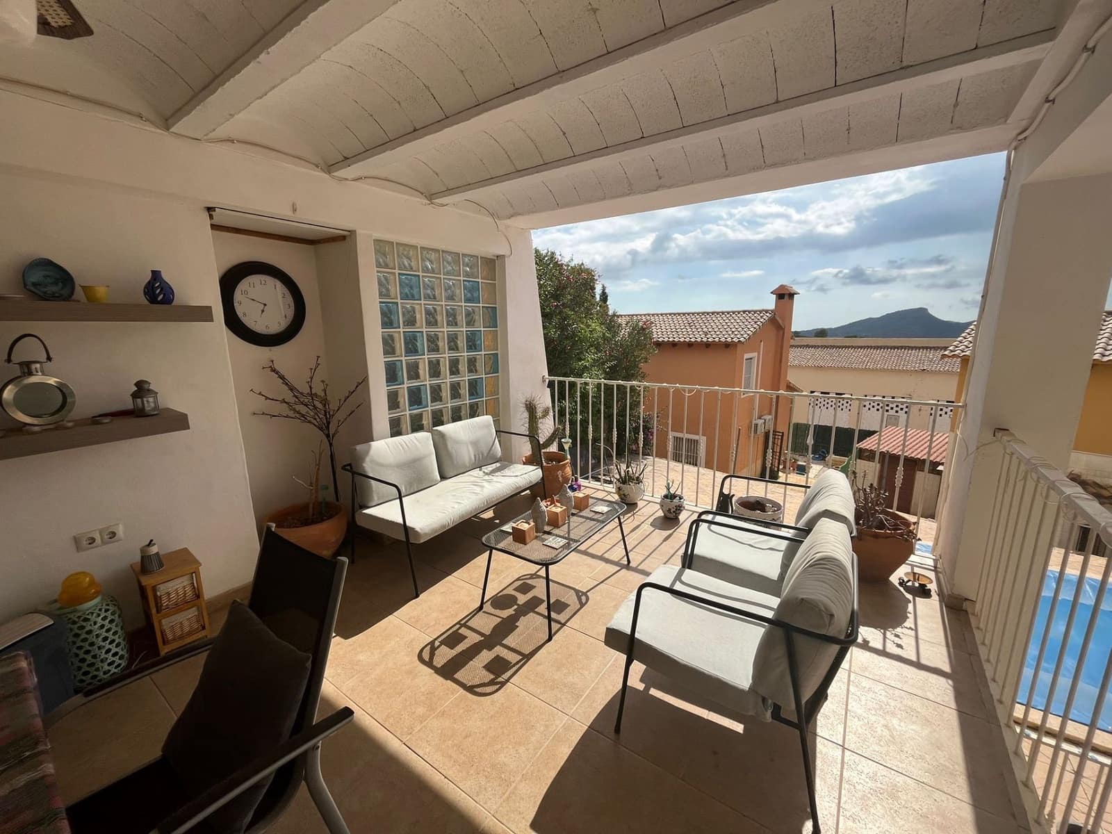 4 slaapkamer Villa te koop in Relleu met zwembad garage - € 219.000 (Ref: 9232378)