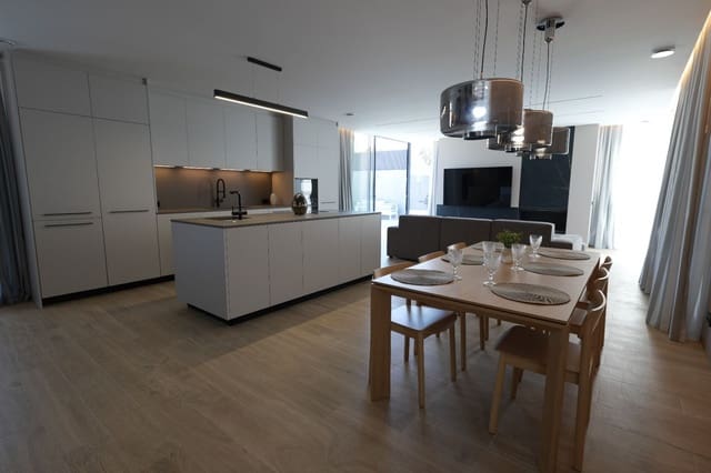 5 soveværelse Villa til salg i Albir, Alfaz del Pi / L'Alfàs del Pi med swimmingpool garage - € 2.250.000 (Ref: 9299057)