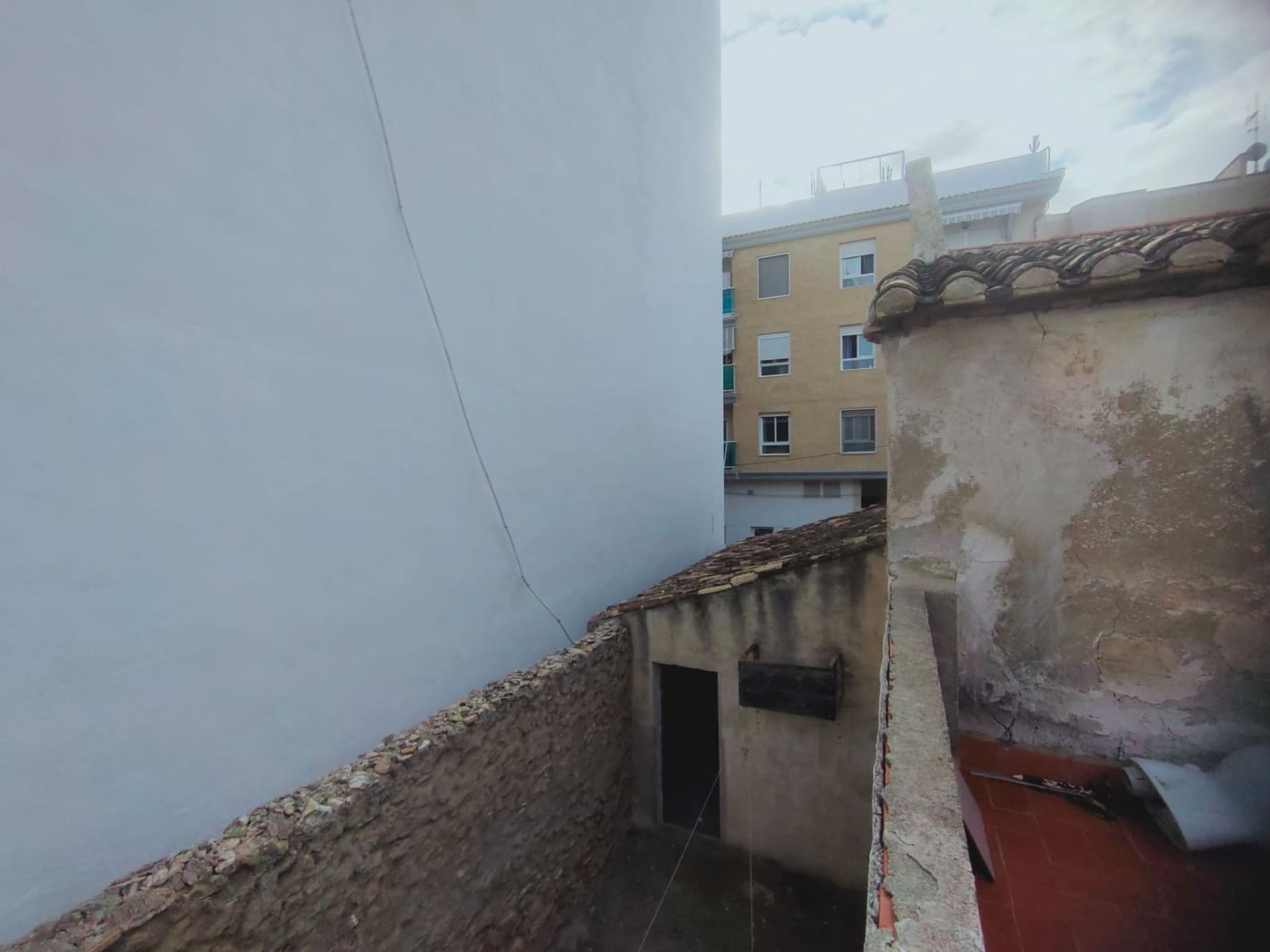 4 makuuhuone Omakotitalo myytävänä paikassa Alfaz del Pi / L'Alfas del Pi mukana 
autotalli - 225 000 € (Ref: 9299058)