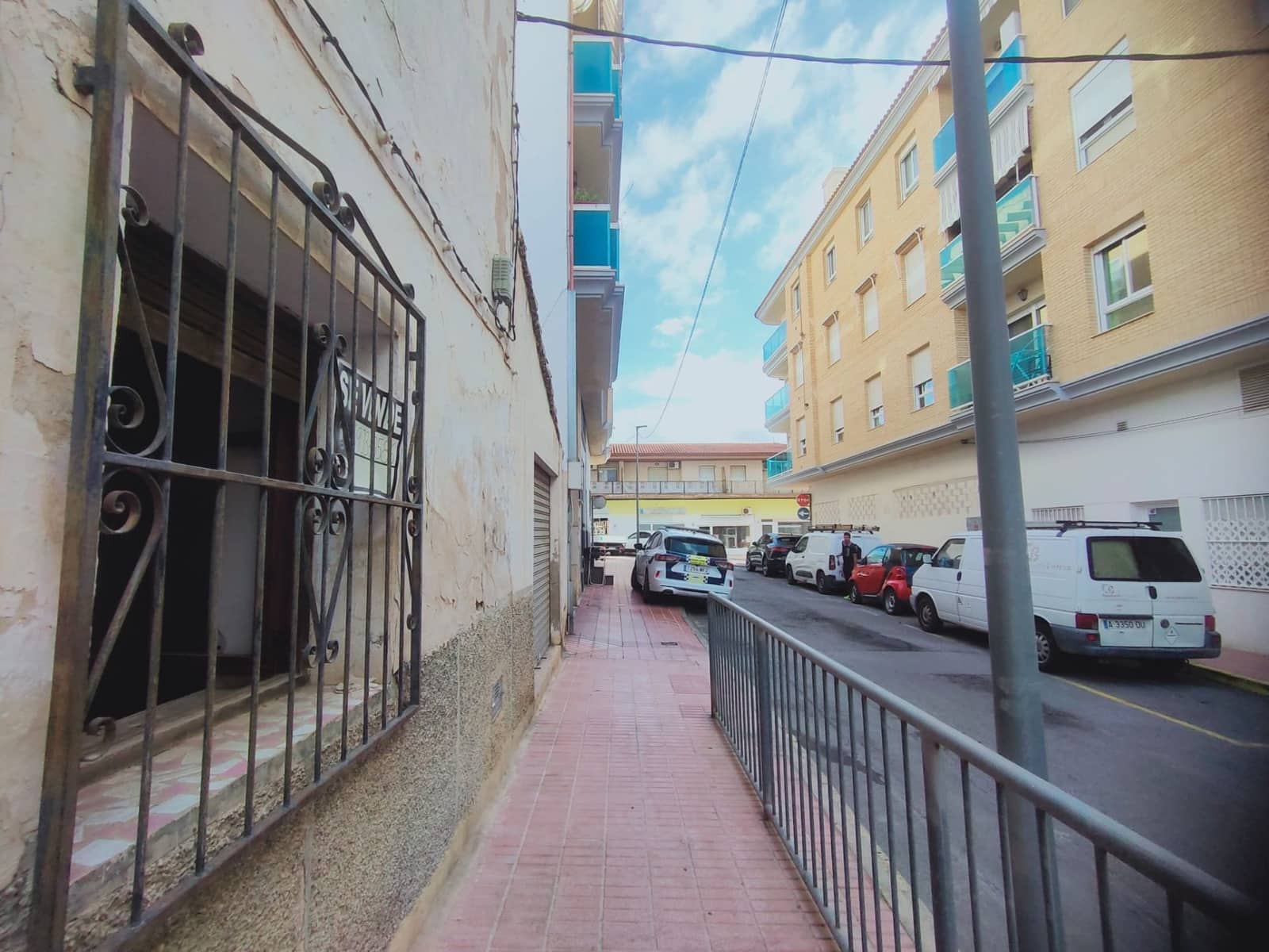 4 makuuhuone Omakotitalo myytävänä paikassa Alfaz del Pi / L'Alfas del Pi mukana 
autotalli - 225 000 € (Ref: 9299058)