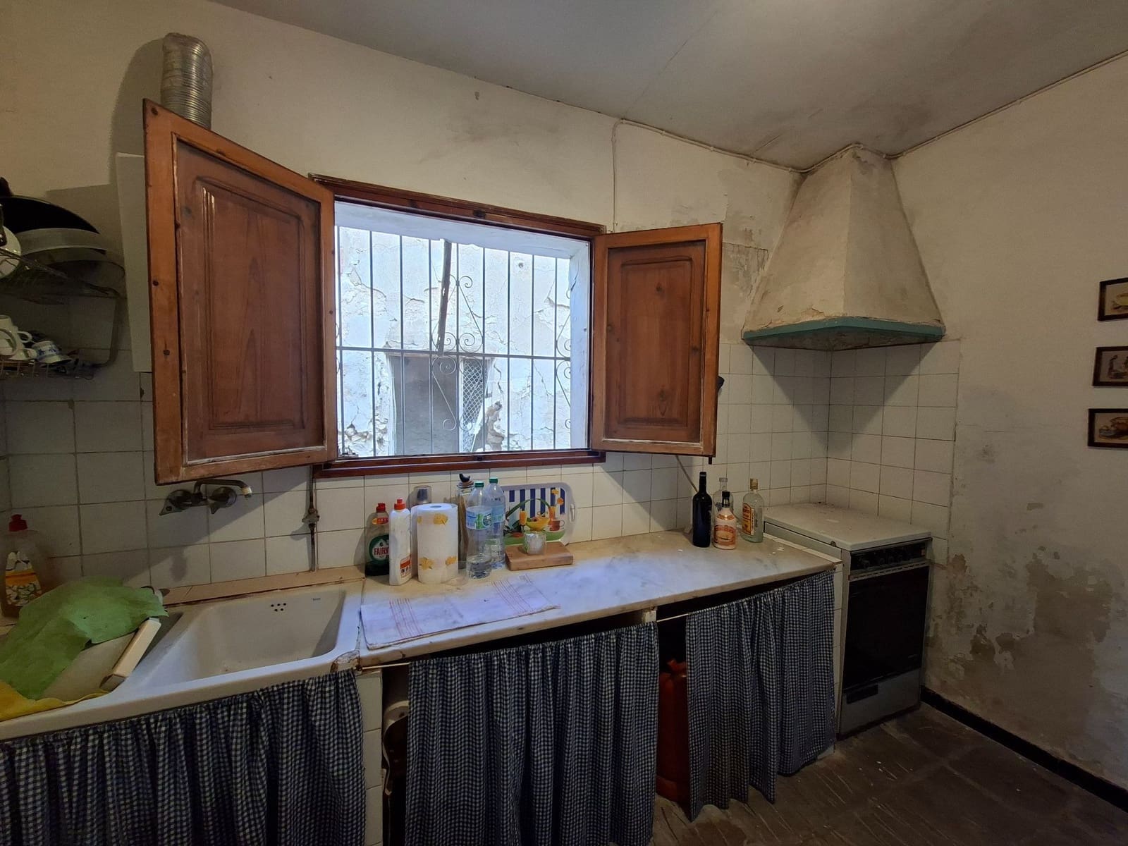 4 makuuhuone Omakotitalo myytävänä paikassa Alfaz del Pi / L'Alfas del Pi mukana 
autotalli - 225 000 € (Ref: 9299058)