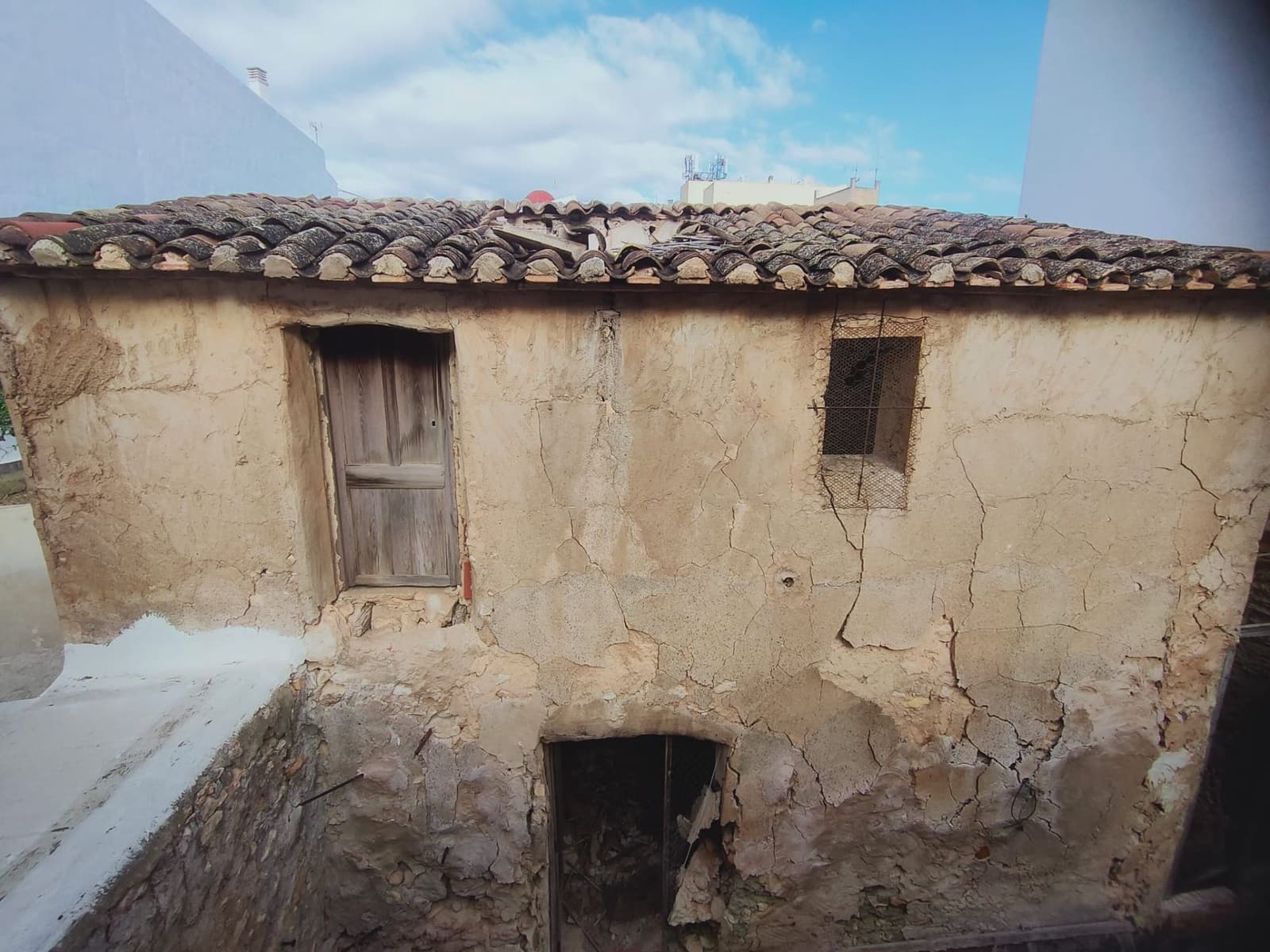 4 makuuhuone Omakotitalo myytävänä paikassa Alfaz del Pi / L'Alfas del Pi mukana 
autotalli - 225 000 € (Ref: 9299058)