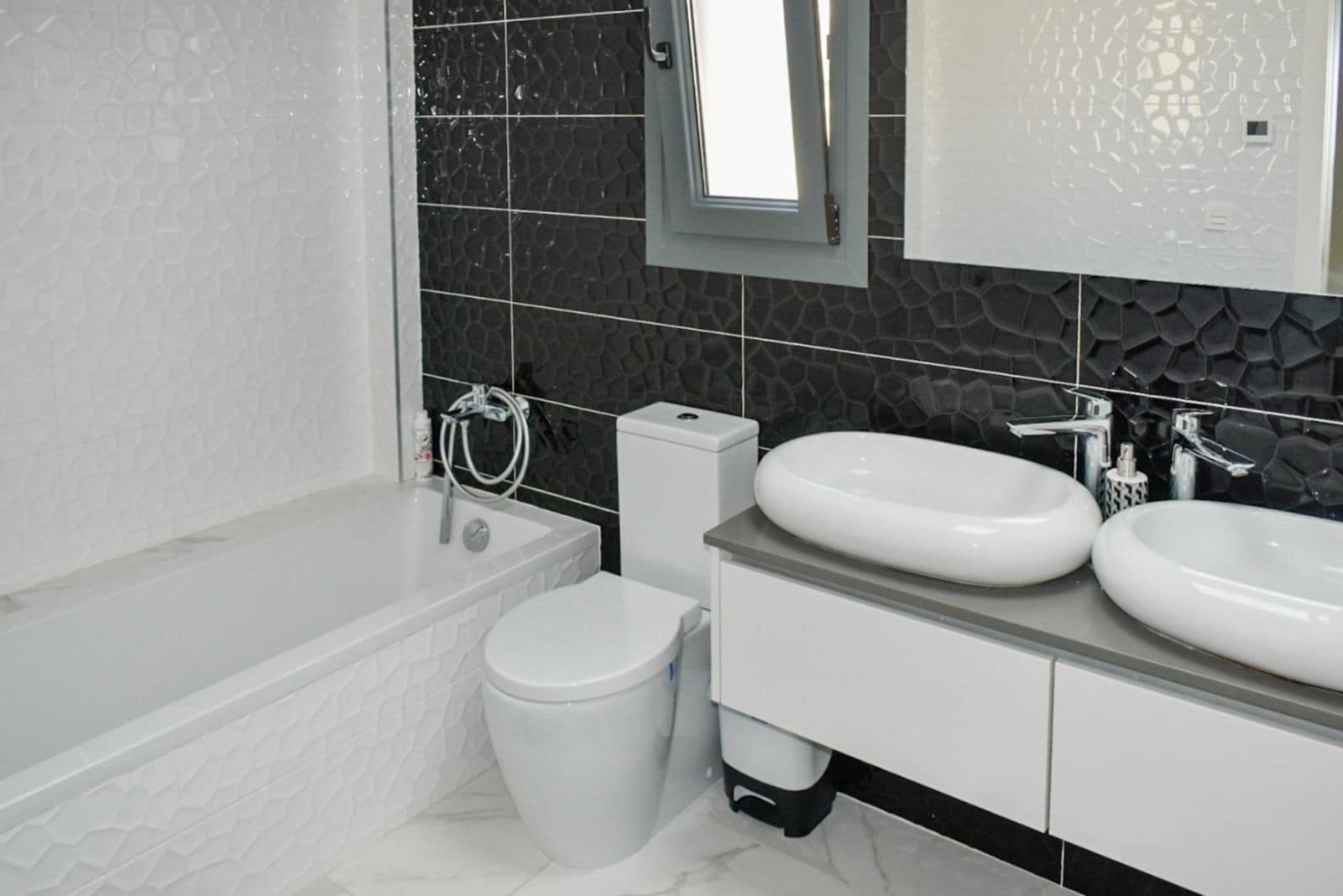 3 bedroom Villa for sale in Finestrat with pool garage - € 695,000 (Ref: 9299060)