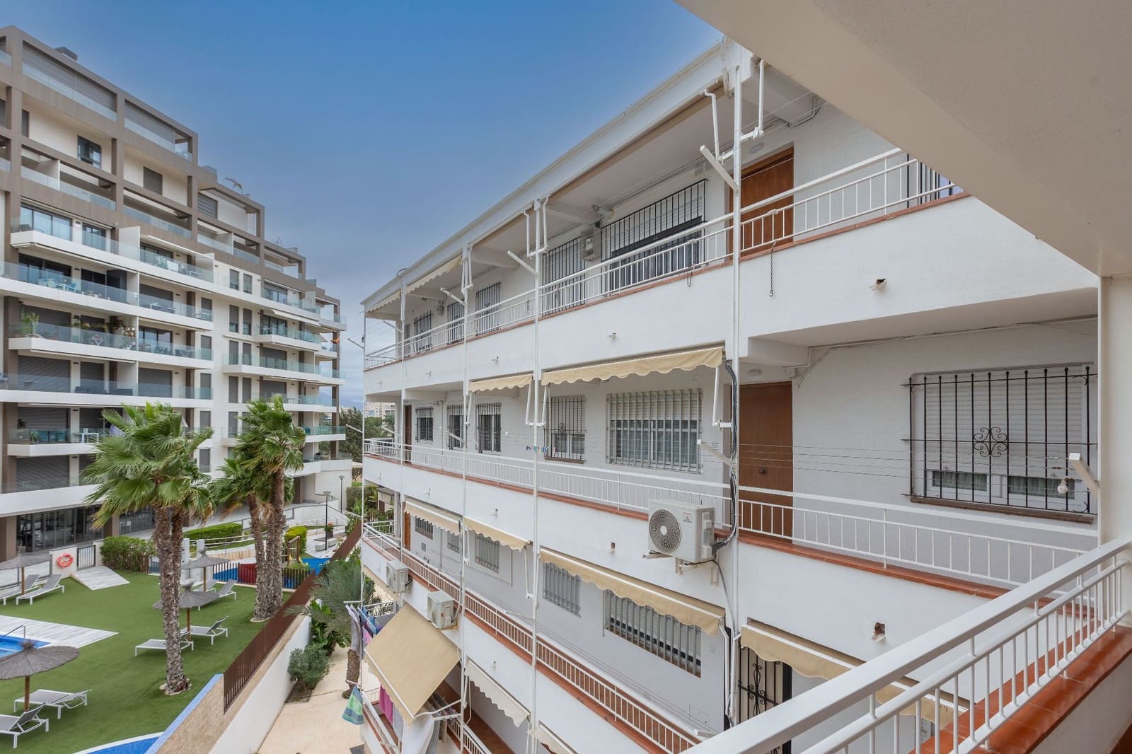 3 bedroom Apartment for sale in San Juan de Alicante / Sant Joan d'Alacant - € 360,000 (Ref: 9300519)