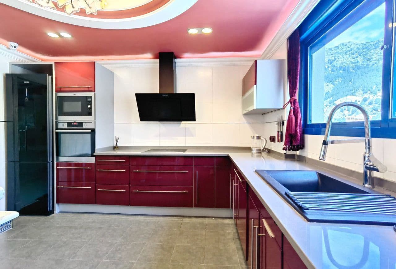 5 camera da letto Villa in vendita in Altea con piscina garage - 850.000 € (Rif: 9387512)