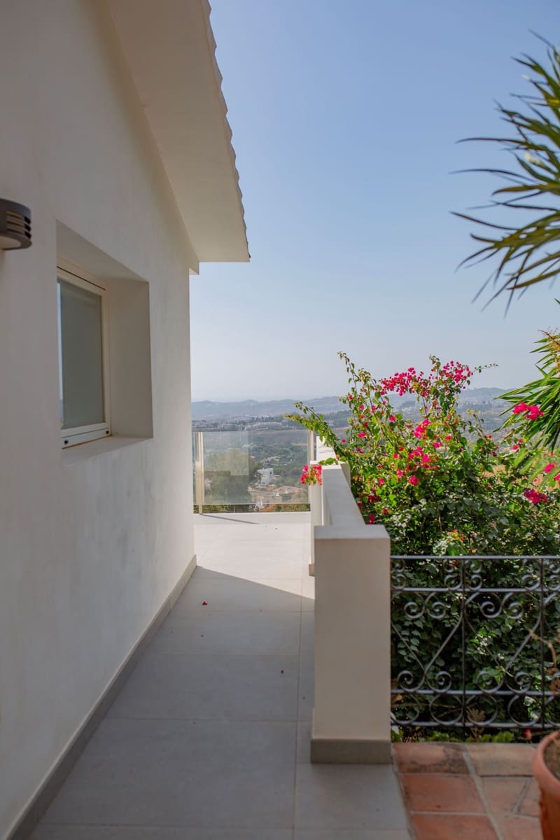 3 chambre Villa/Maison à vendre à Mijas avec piscine garage - 1 550 000 € (Ref: 9393260)