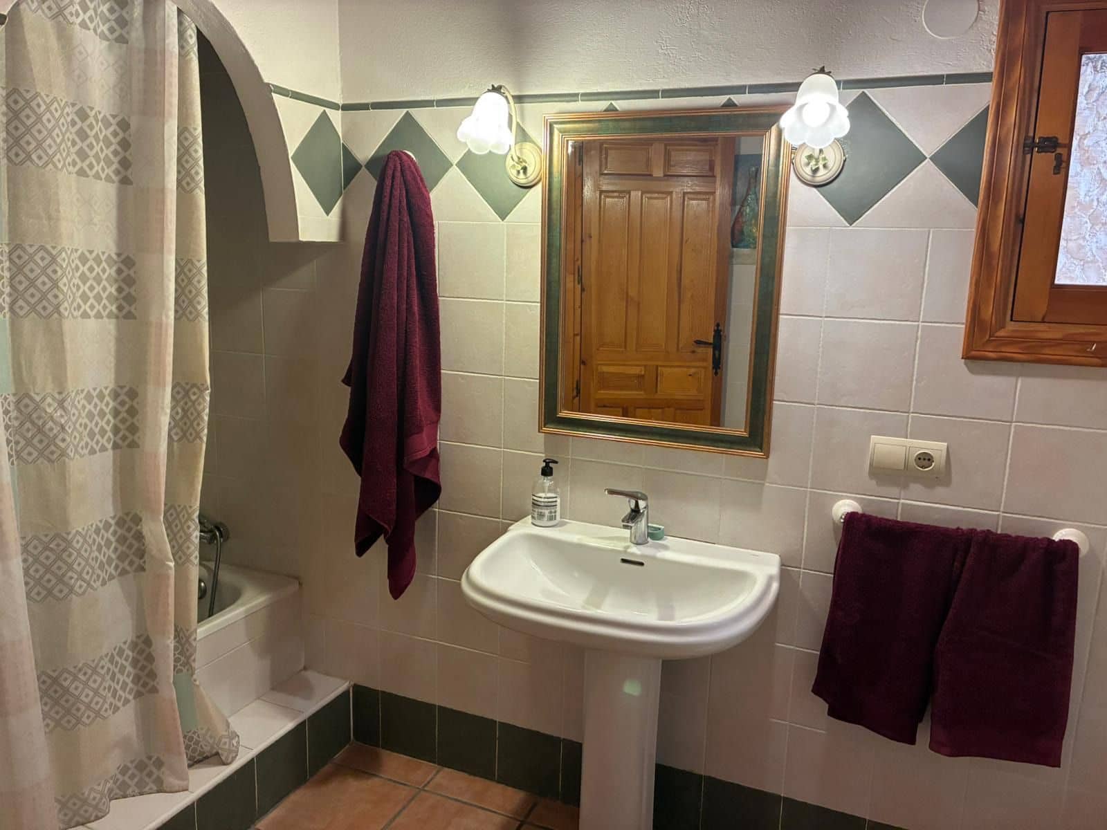 3 bedroom Townhouse for sale in Relleu - € 249,000 (Ref: 9491102)