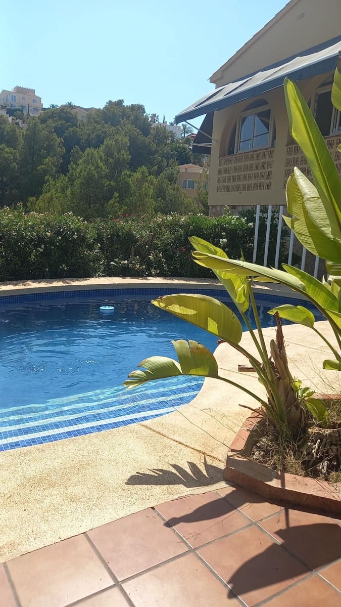 2 bedroom Villa for sale in La Nucia with pool garage - € 450,000 (Ref: 9523991)