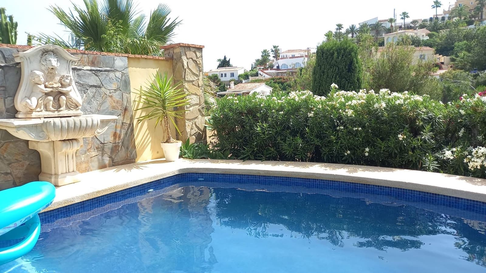 2 bedroom Villa for sale in La Nucia with pool garage - € 450,000 (Ref: 9523991)