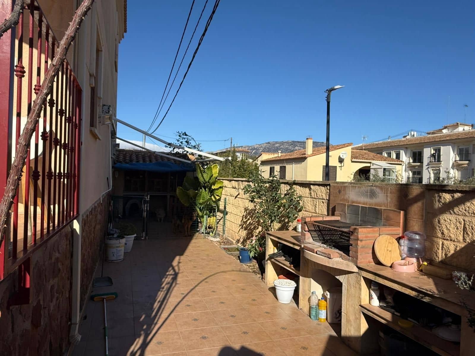 3 soveværelse Semi-Rækkehus til salg i Polop med garage - € 330.000 (Ref: 9543102)