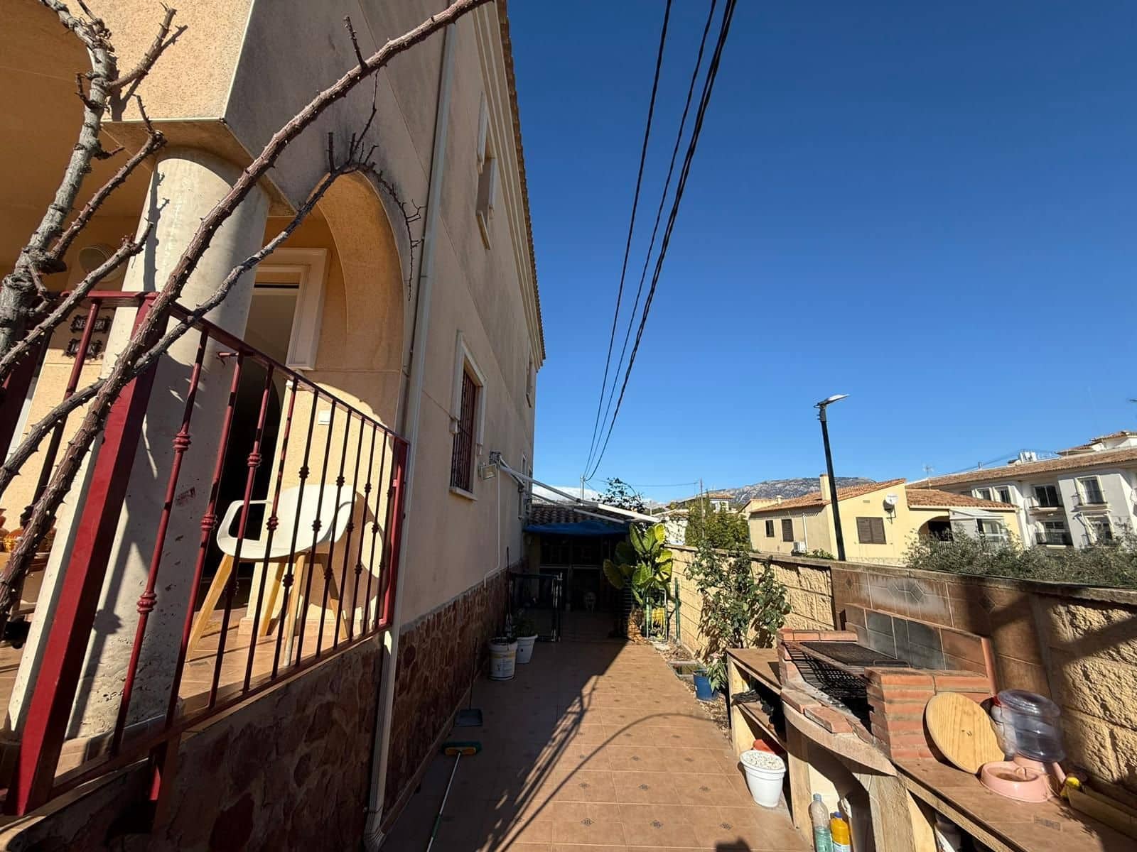 3 soveværelse Semi-Rækkehus til salg i Polop med garage - € 330.000 (Ref: 9543102)