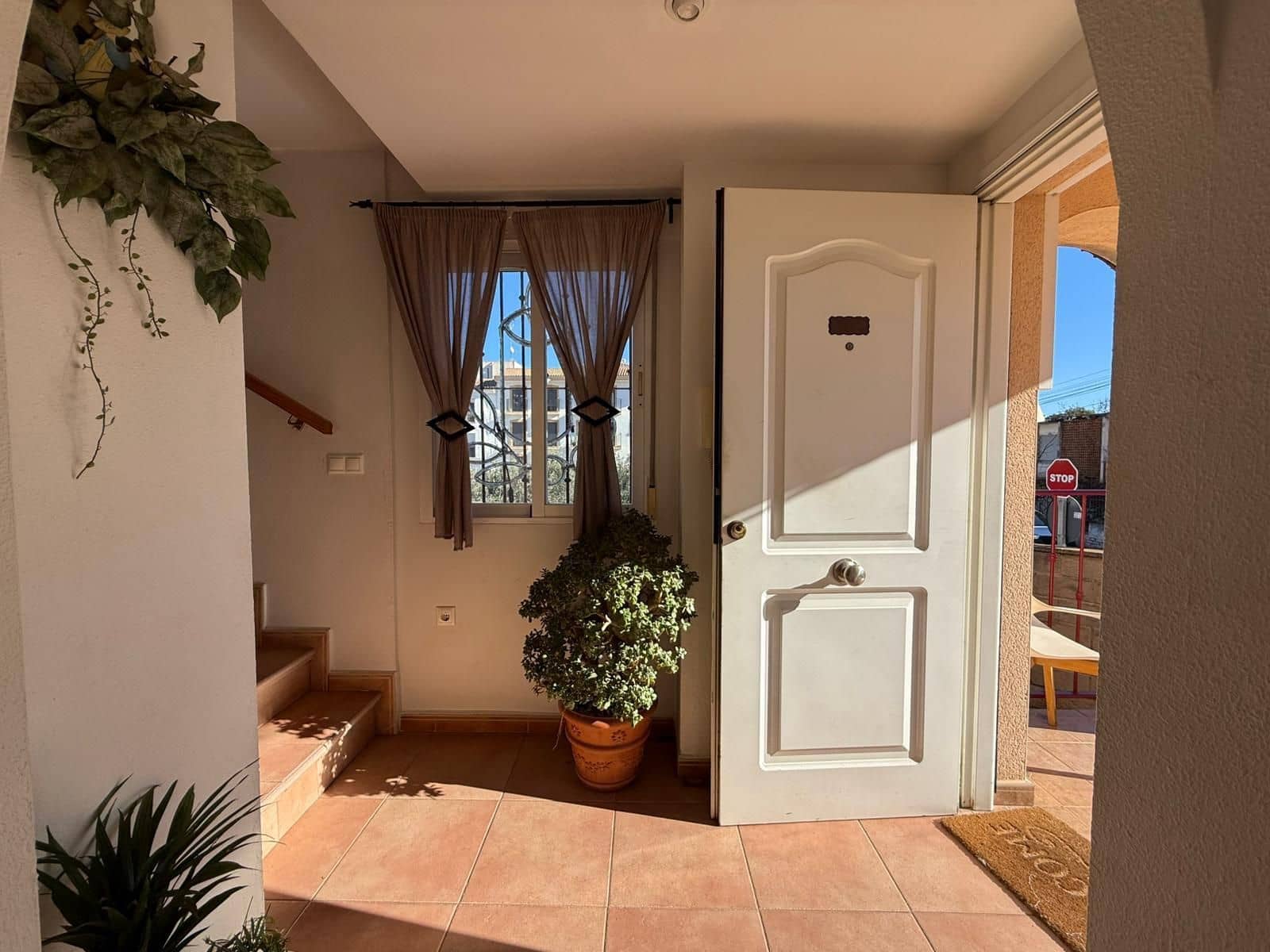 3 soveværelse Semi-Rækkehus til salg i Polop med garage - € 330.000 (Ref: 9543102)