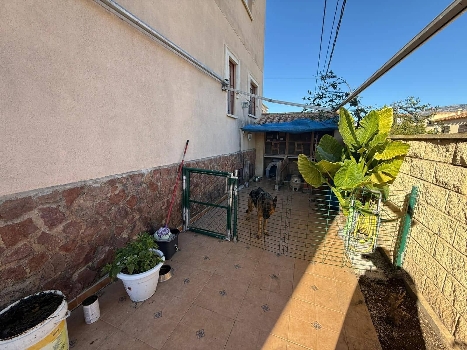 3 soveværelse Semi-Rækkehus til salg i Polop med garage - € 330.000 (Ref: 9543102)