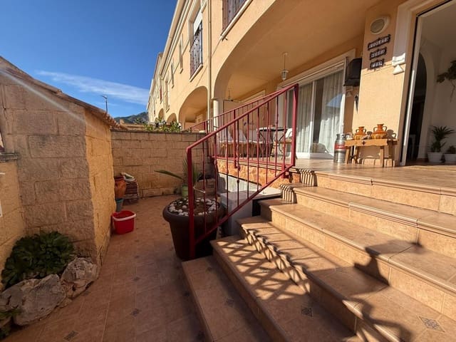 3 soveværelse Semi-Rækkehus til salg i Polop med garage - € 330.000 (Ref: 9543102)