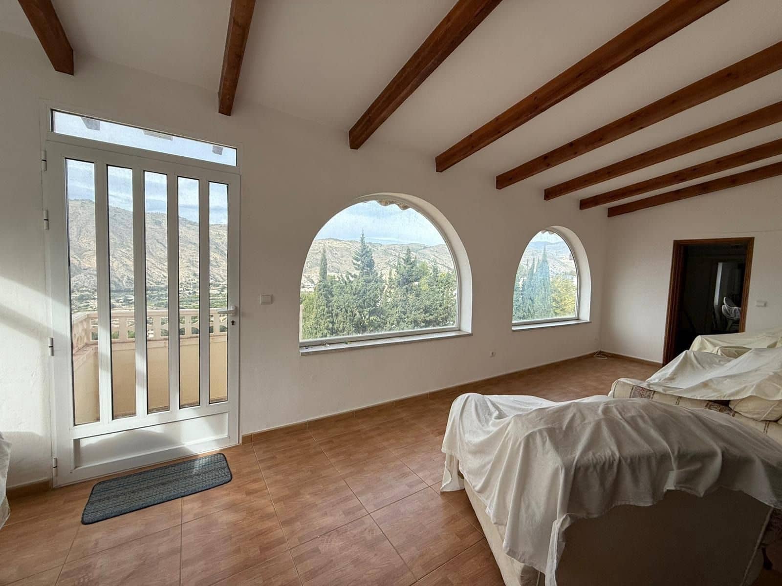 4 soveværelse Villa til salg i Orxeta med swimmingpool - € 299.000 (Ref: 9558459)