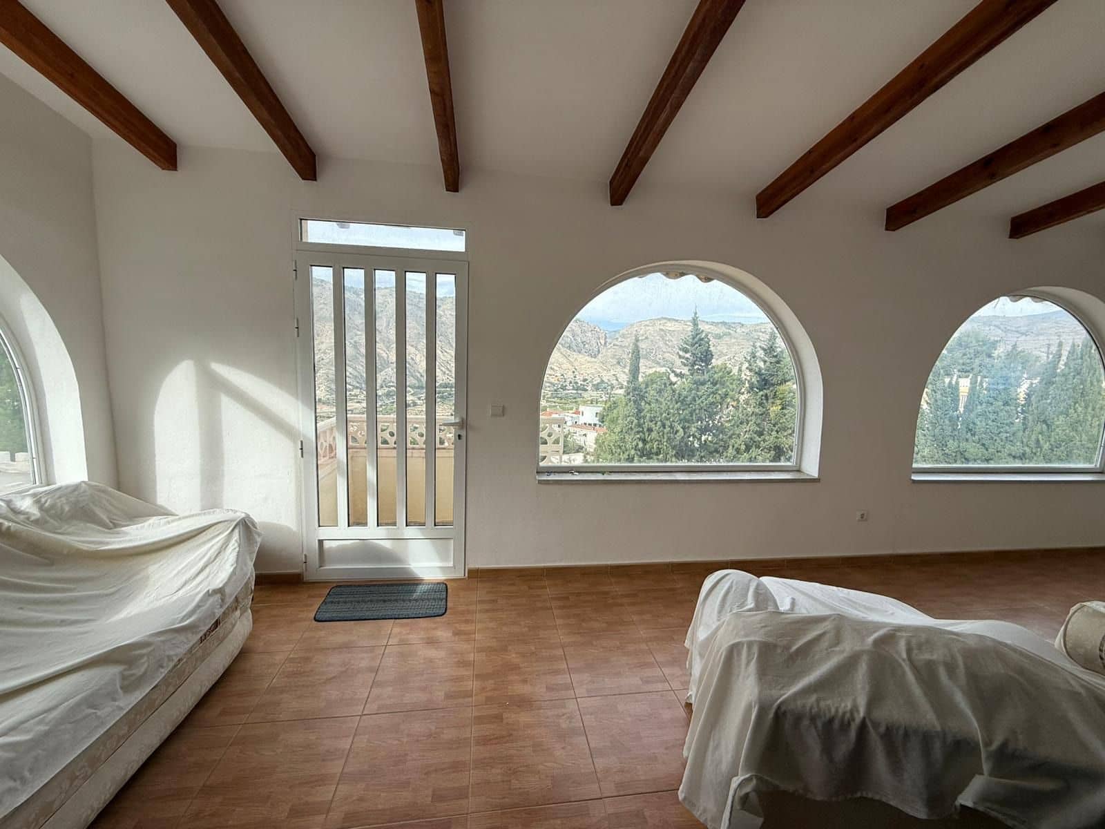 4 soveværelse Villa til salg i Orxeta med swimmingpool - € 299.000 (Ref: 9558459)