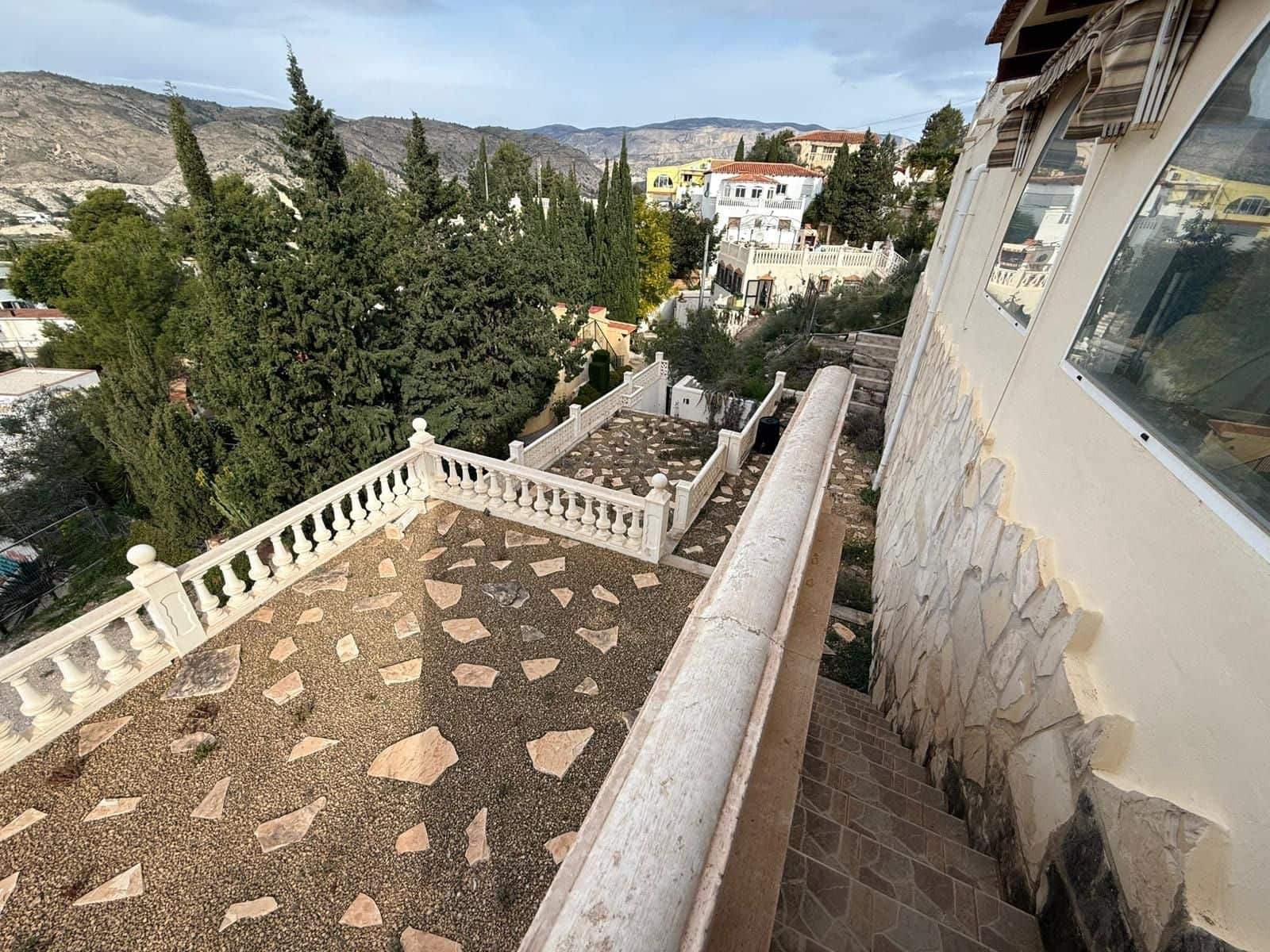 4 soveværelse Villa til salg i Orxeta med swimmingpool - € 299.000 (Ref: 9558459)