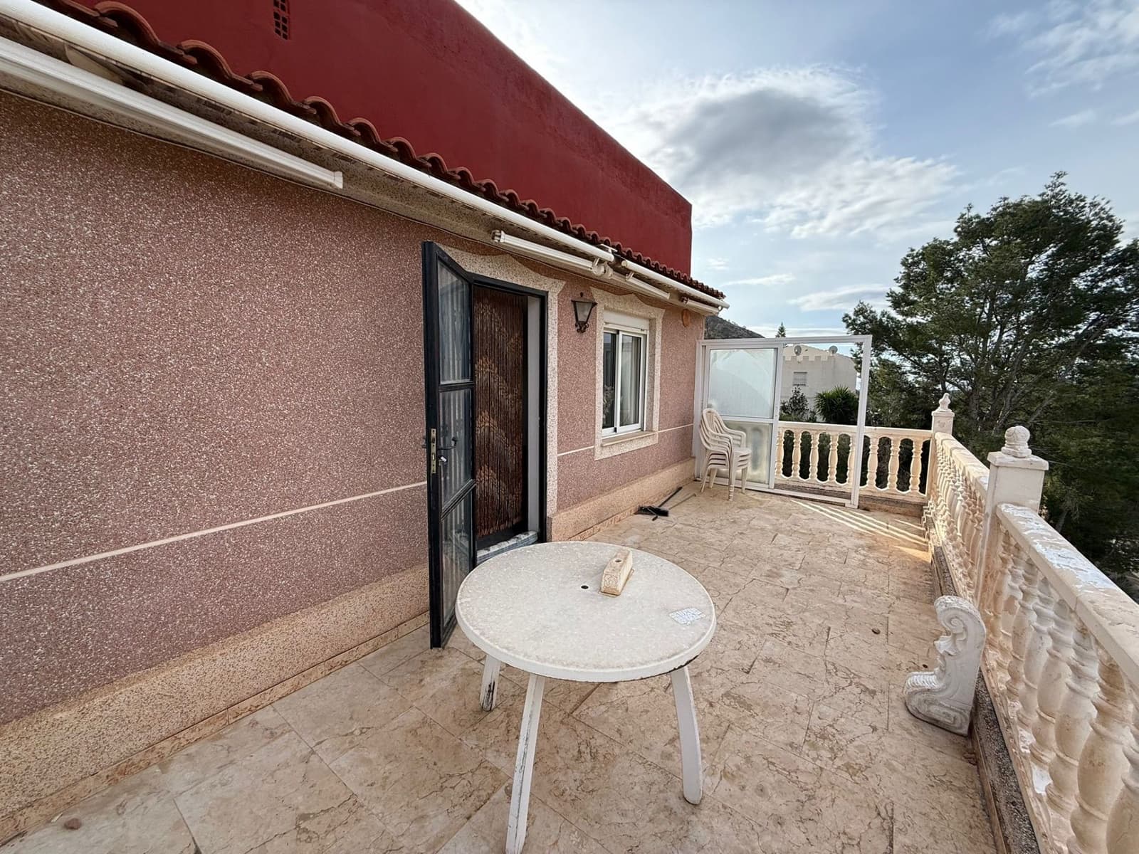 4 soveværelse Villa til salg i Orxeta med swimmingpool - € 299.000 (Ref: 9558459)