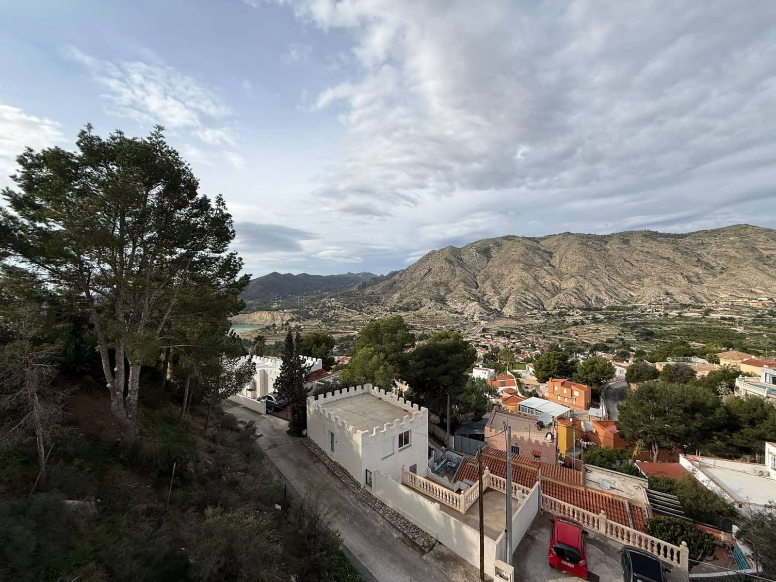 4 soveværelse Villa til salg i Orxeta med swimmingpool - € 299.000 (Ref: 9558459)