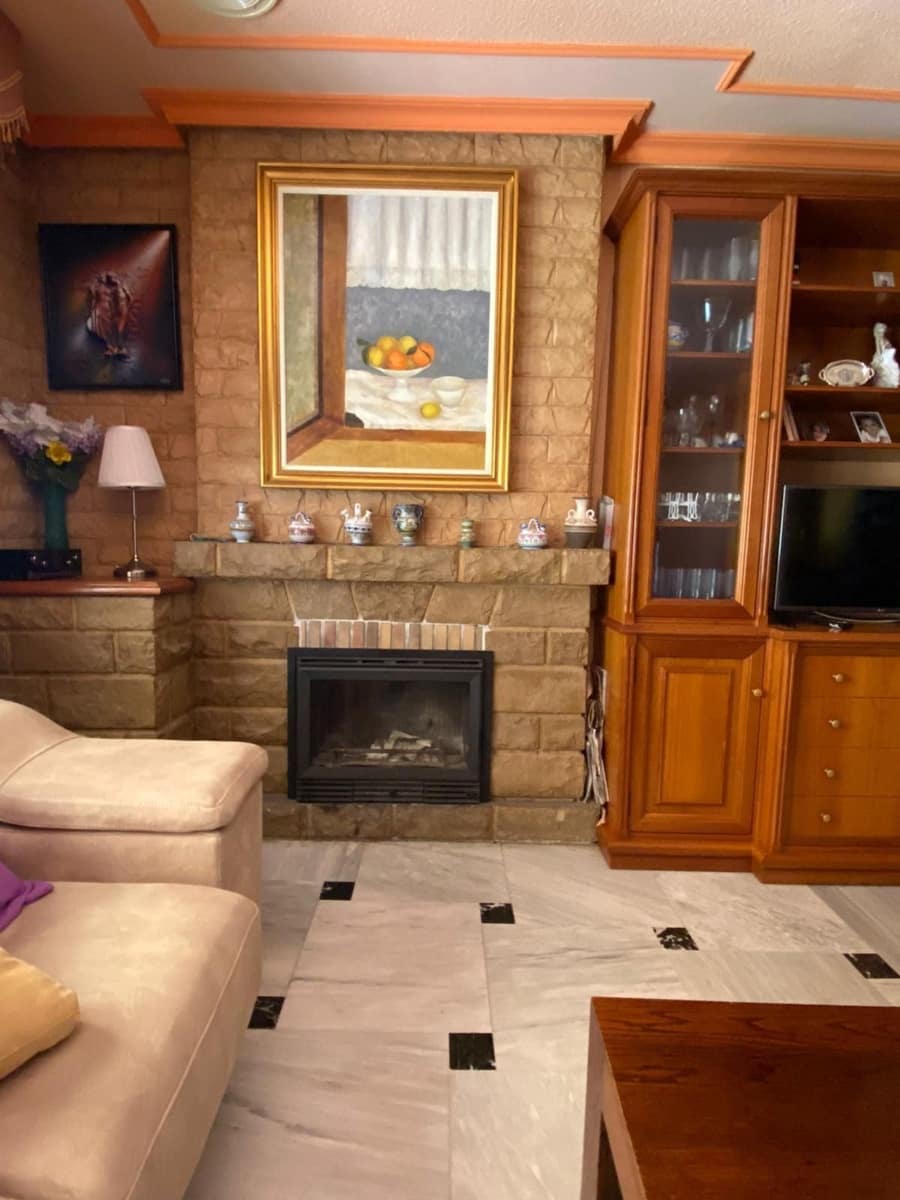 6 bedroom Villa for sale in La Nucia with pool garage - € 625,000 (Ref: 9610849)