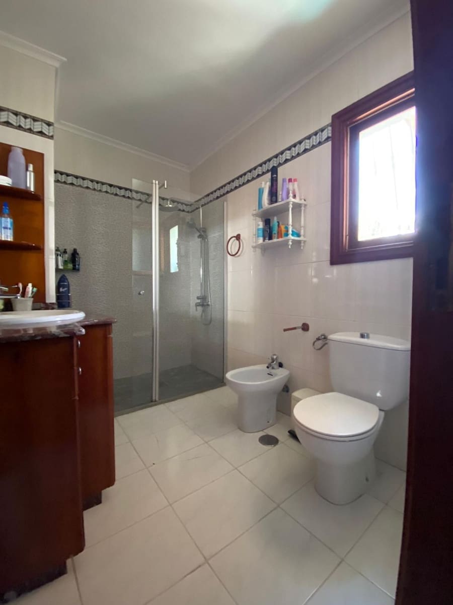 6 bedroom Villa for sale in La Nucia with pool garage - € 625,000 (Ref: 9610849)