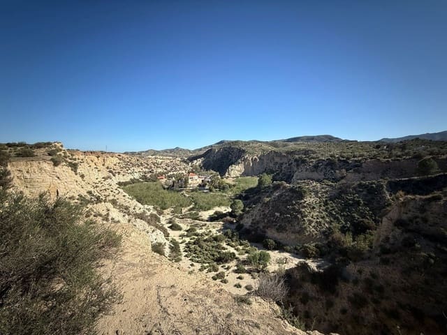 Finca/Casa Rural de 4 habitaciones en Zurgena en venta - 295.000 € (Ref: 9636475)