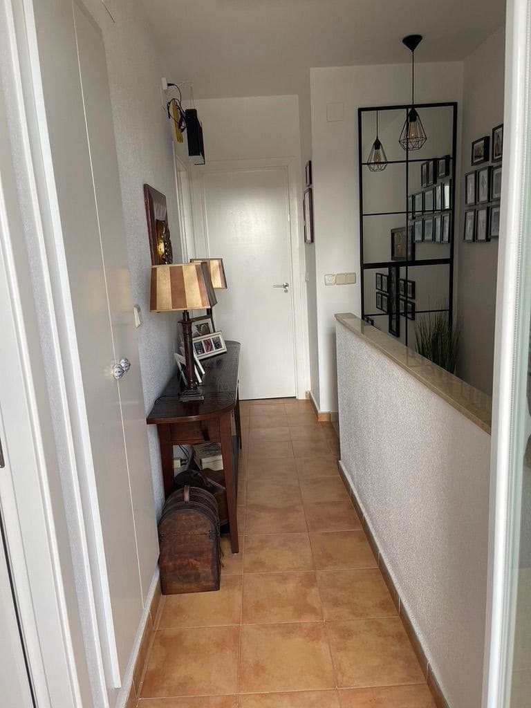 3 chambre Villa/Maison Semi-Mitoyenne à vendre à Relleu avec piscine garage - 232 000 € (Ref: 9663393)