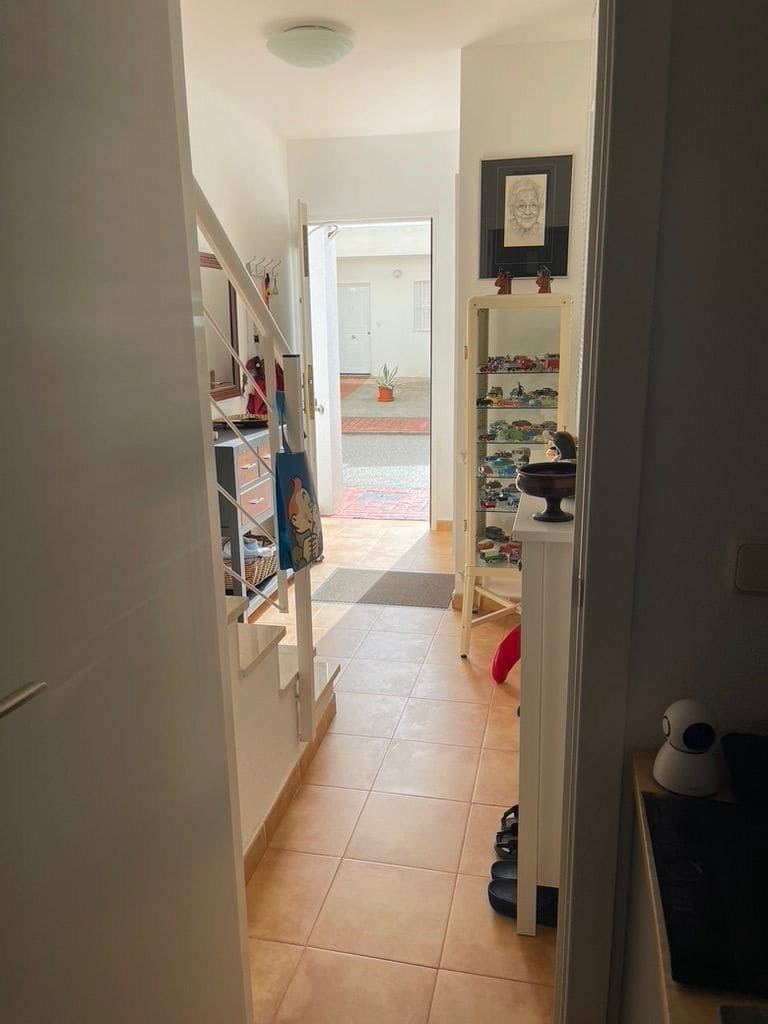 3 chambre Villa/Maison Semi-Mitoyenne à vendre à Relleu avec piscine garage - 232 000 € (Ref: 9663393)