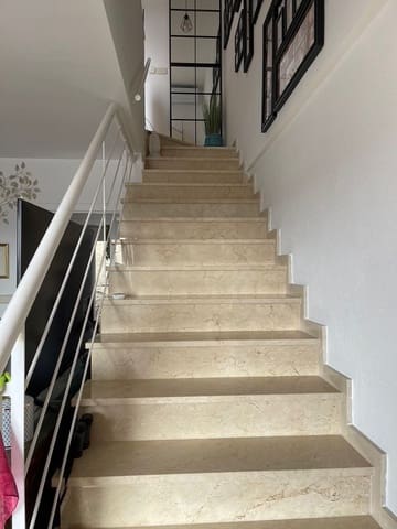 3 chambre Villa/Maison Semi-Mitoyenne à vendre à Relleu avec piscine garage - 232 000 € (Ref: 9663393)