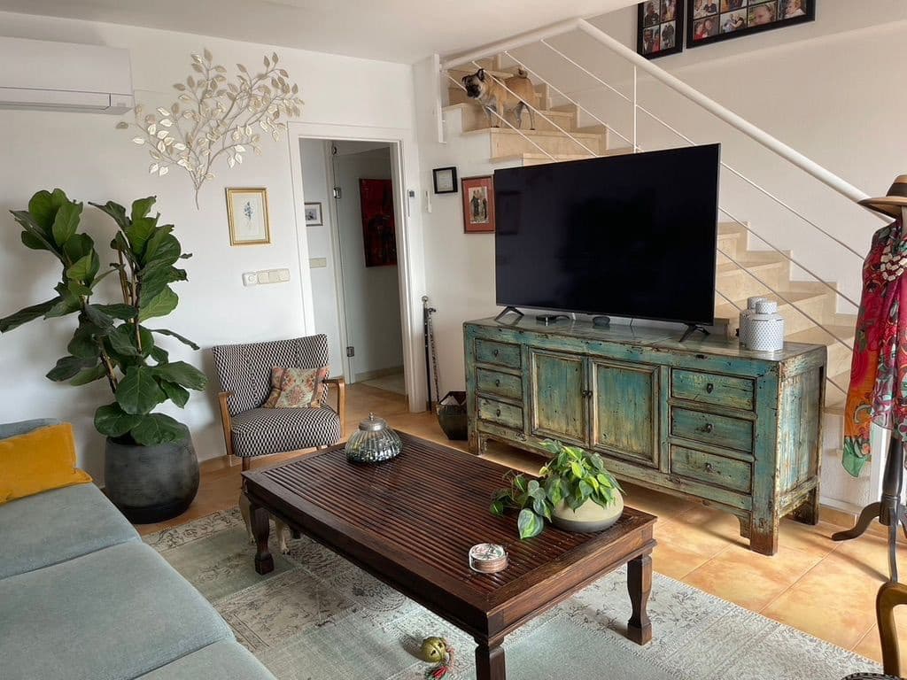 3 chambre Villa/Maison Semi-Mitoyenne à vendre à Relleu avec piscine garage - 232 000 € (Ref: 9663393)