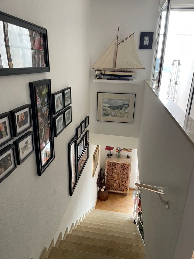 3 chambre Villa/Maison Semi-Mitoyenne à vendre à Relleu avec piscine garage - 232 000 € (Ref: 9663393)