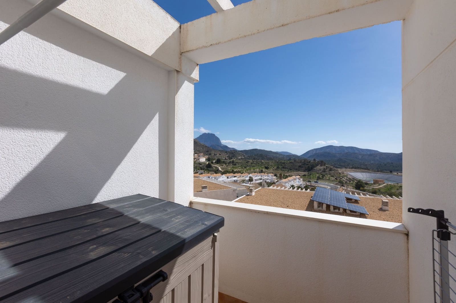 3 bedroom Semi-detached Villa for sale in Relleu with pool garage - € 232,000 (Ref: 9663393)