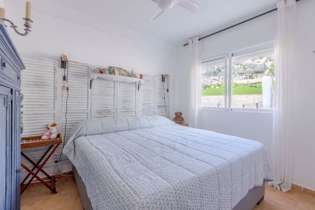 3 bedroom Semi-detached Villa for sale in Relleu with pool garage - € 232,000 (Ref: 9663393)