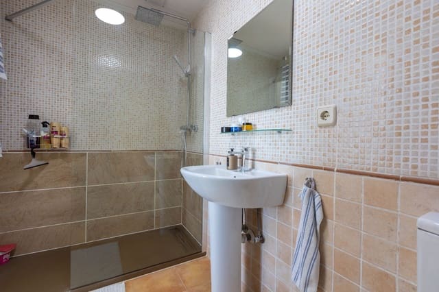 3 bedroom Semi-detached Villa for sale in Relleu with pool garage - € 232,000 (Ref: 9663393)