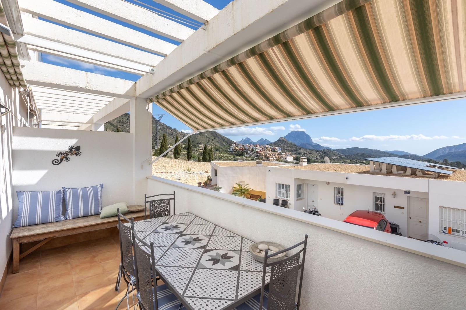 3 bedroom Semi-detached Villa for sale in Relleu with pool garage - € 232,000 (Ref: 9663393)