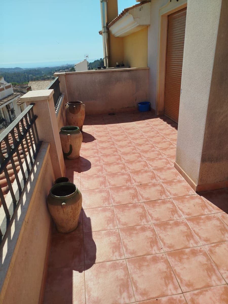 4 Zimmer Doppelhaus zu verkaufen in La Nucia mit Garage - 307.000 € (Ref: 9673841)