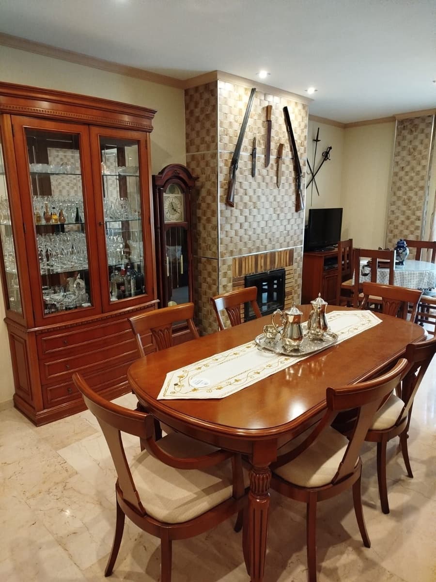 4 Zimmer Doppelhaus zu verkaufen in La Nucia mit Garage - 307.000 € (Ref: 9673841)