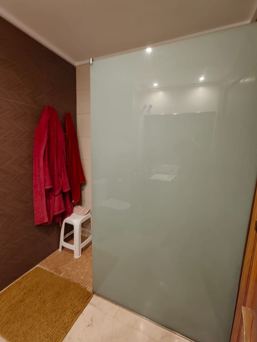 4 quarto Moradia Geminada para venda em La Nucia com garagem - 307 000 € (Ref: 9673841)