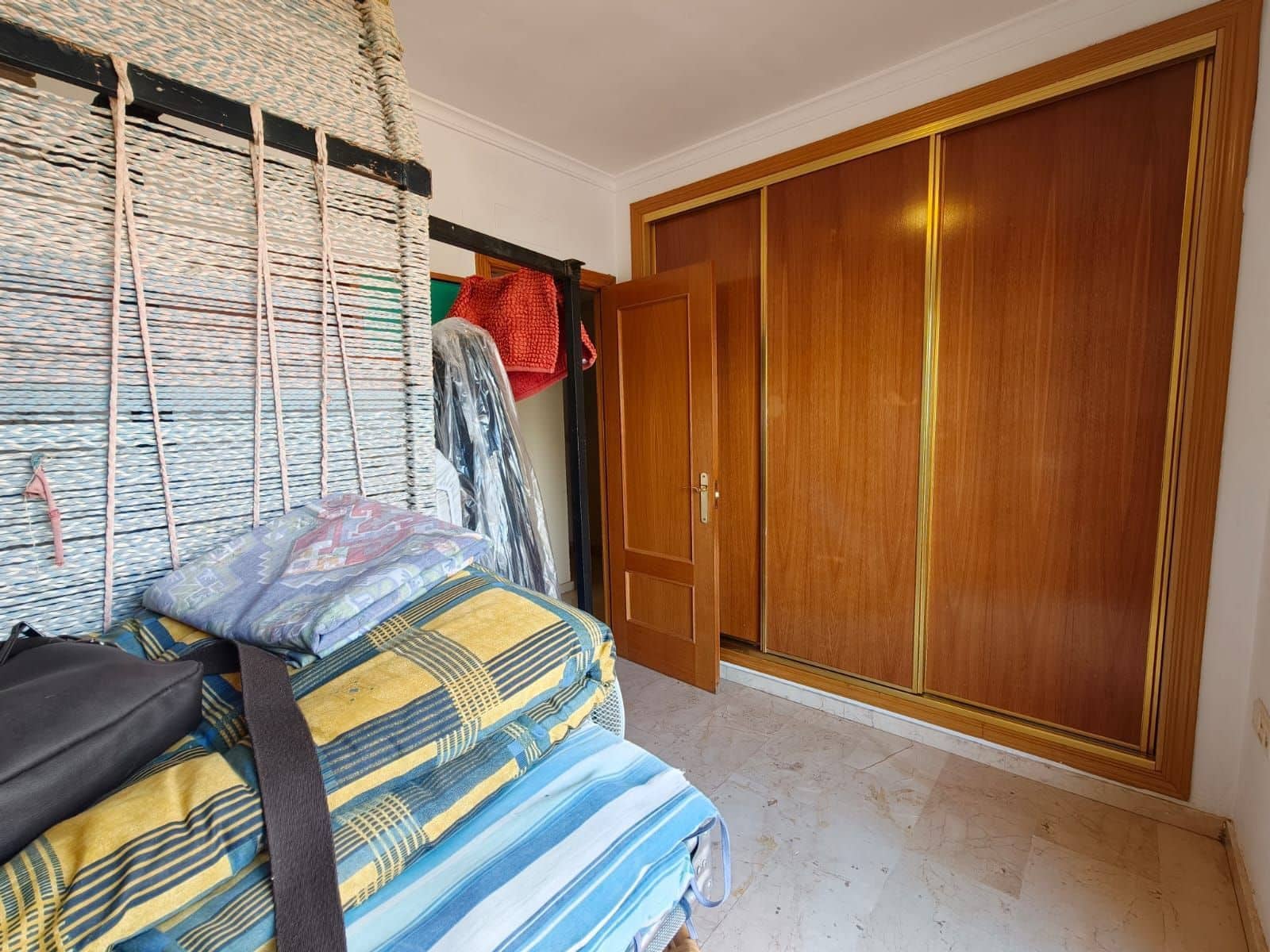 4 quarto Moradia Geminada para venda em La Nucia com garagem - 307 000 € (Ref: 9673841)