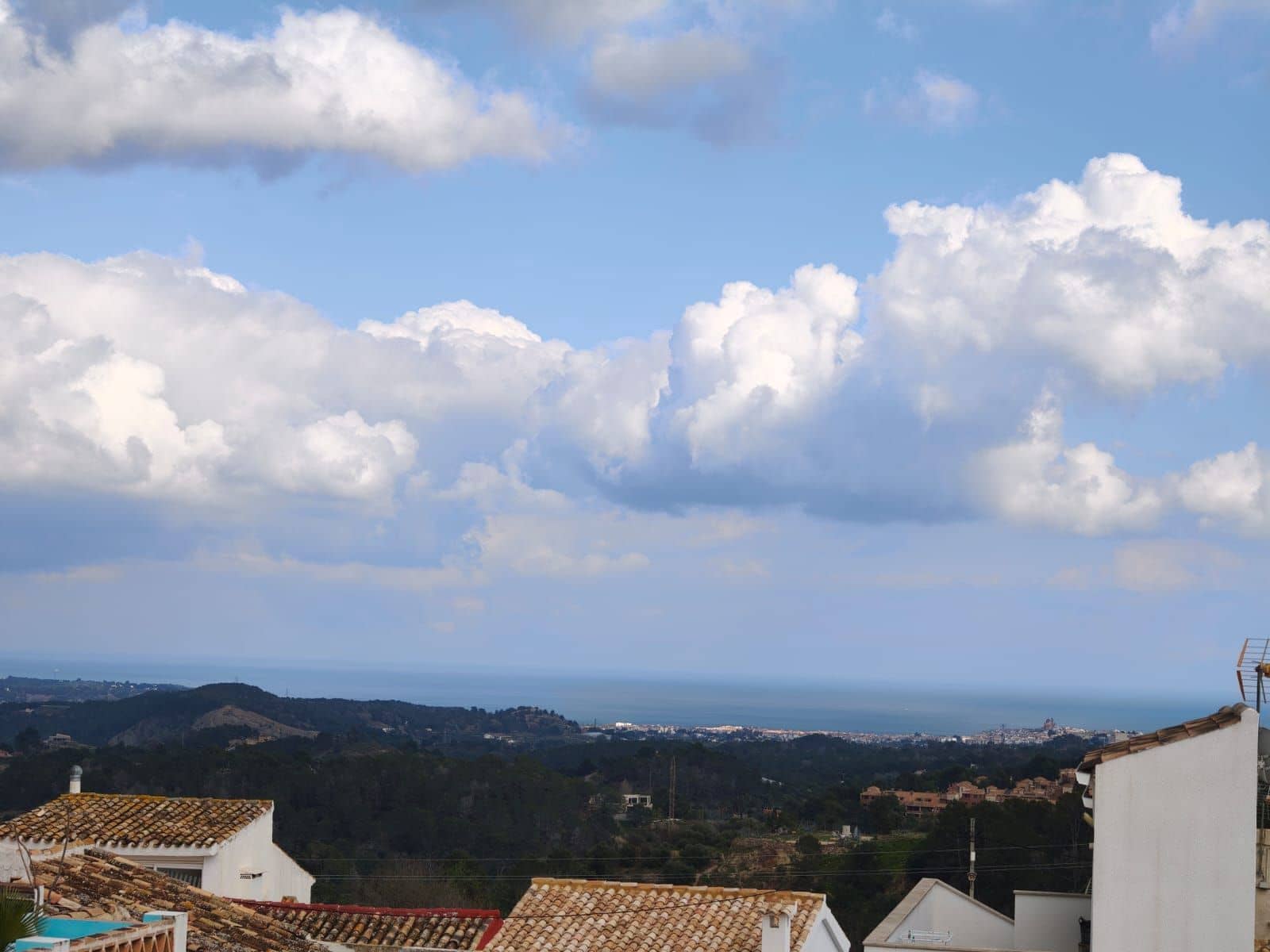 4 quarto Moradia Geminada para venda em La Nucia com garagem - 307 000 € (Ref: 9673841)