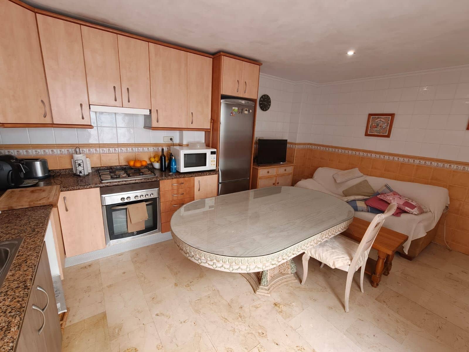 4 quarto Moradia Geminada para venda em La Nucia com garagem - 307 000 € (Ref: 9673841)