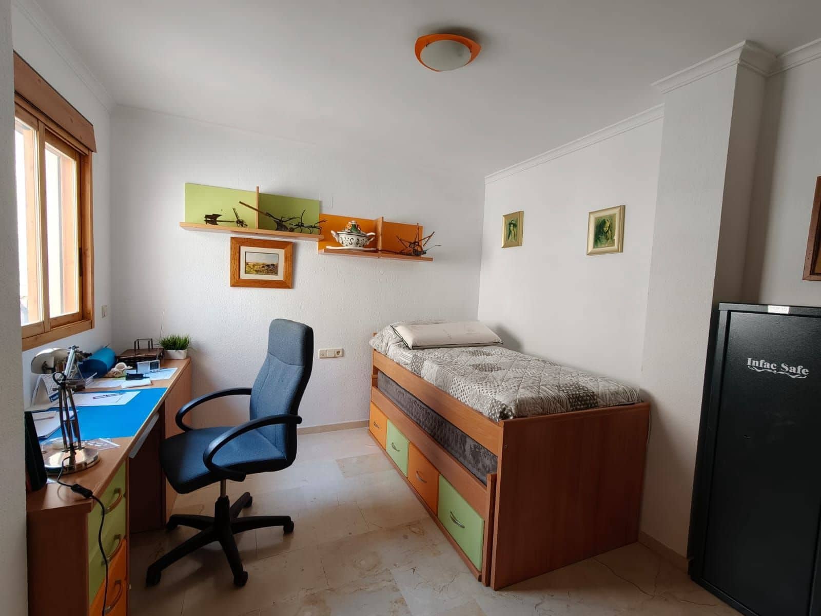 4 quarto Moradia Geminada para venda em La Nucia com garagem - 307 000 € (Ref: 9673841)