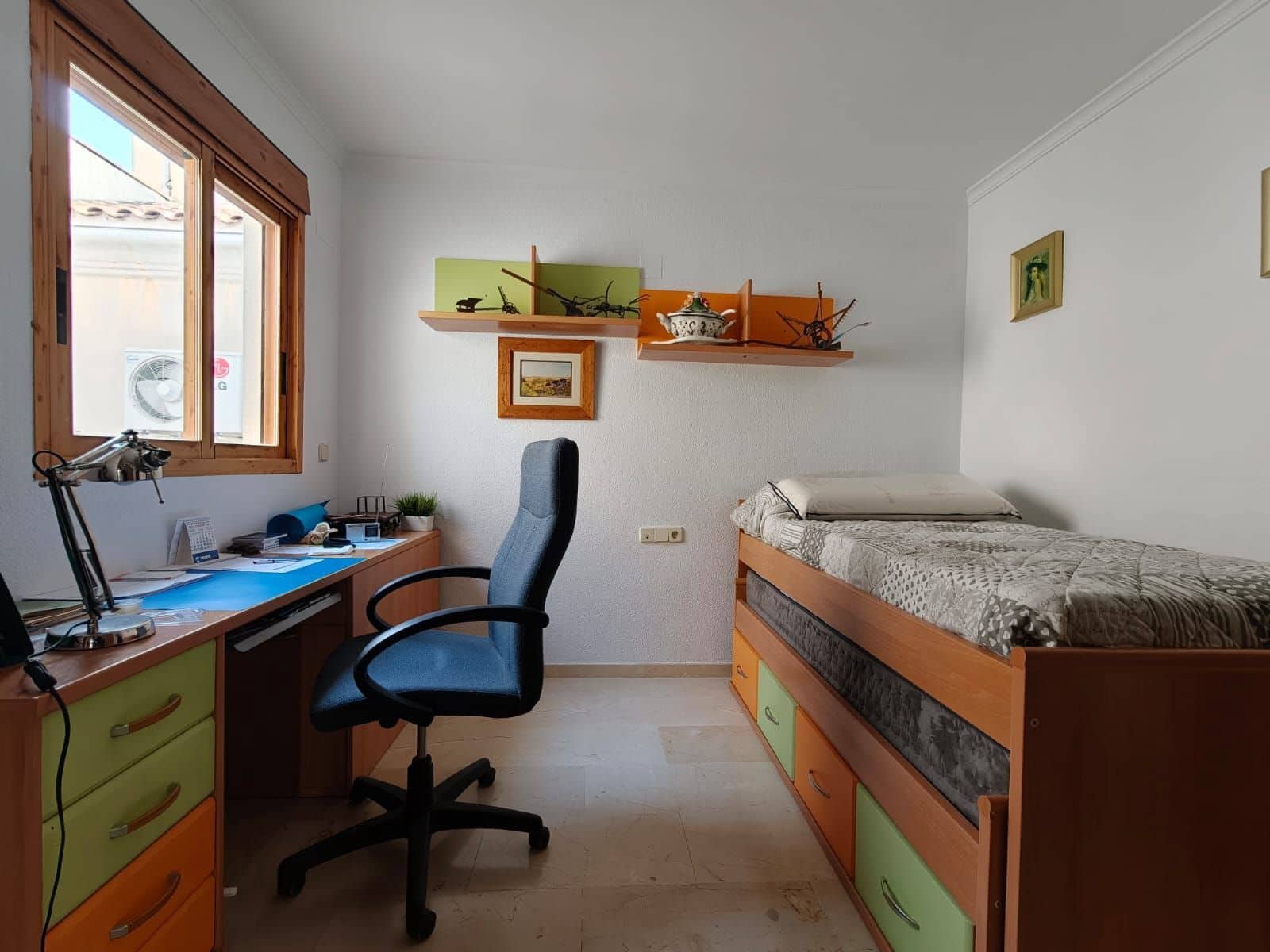 4 quarto Moradia Geminada para venda em La Nucia com garagem - 307 000 € (Ref: 9673841)